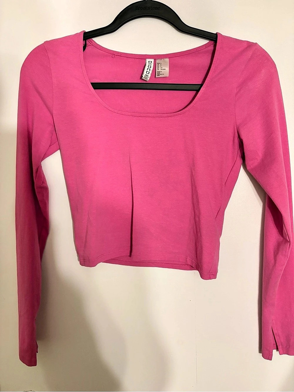 H&M Divided Square Neck Long Sleeve Crop Top Pink and black